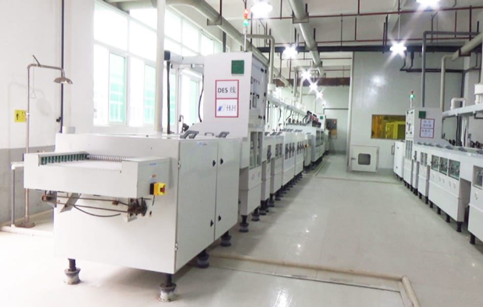 pcb开板是什么意思？pcb开窗和没开窗